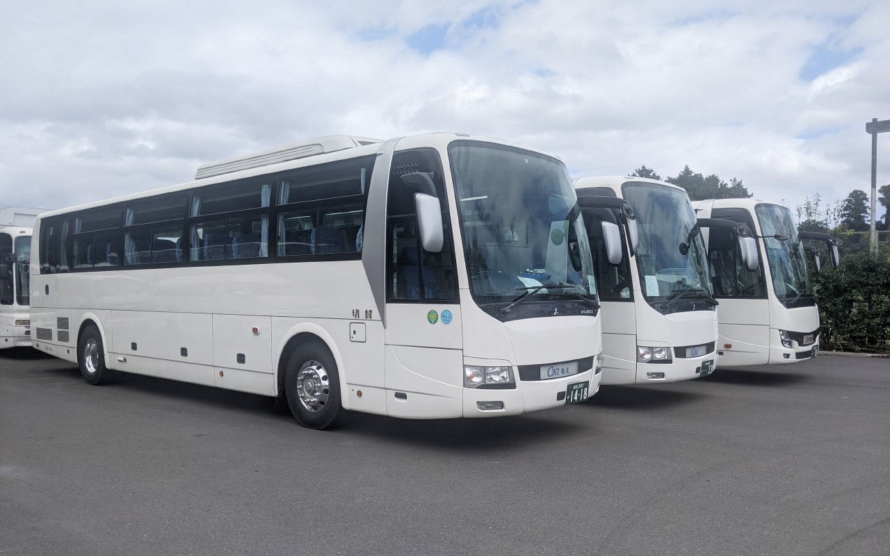 大型バス